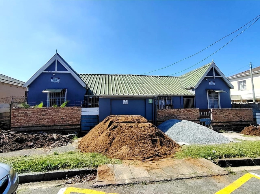 10 Bedroom Property for Sale in Quigney Eastern Cape